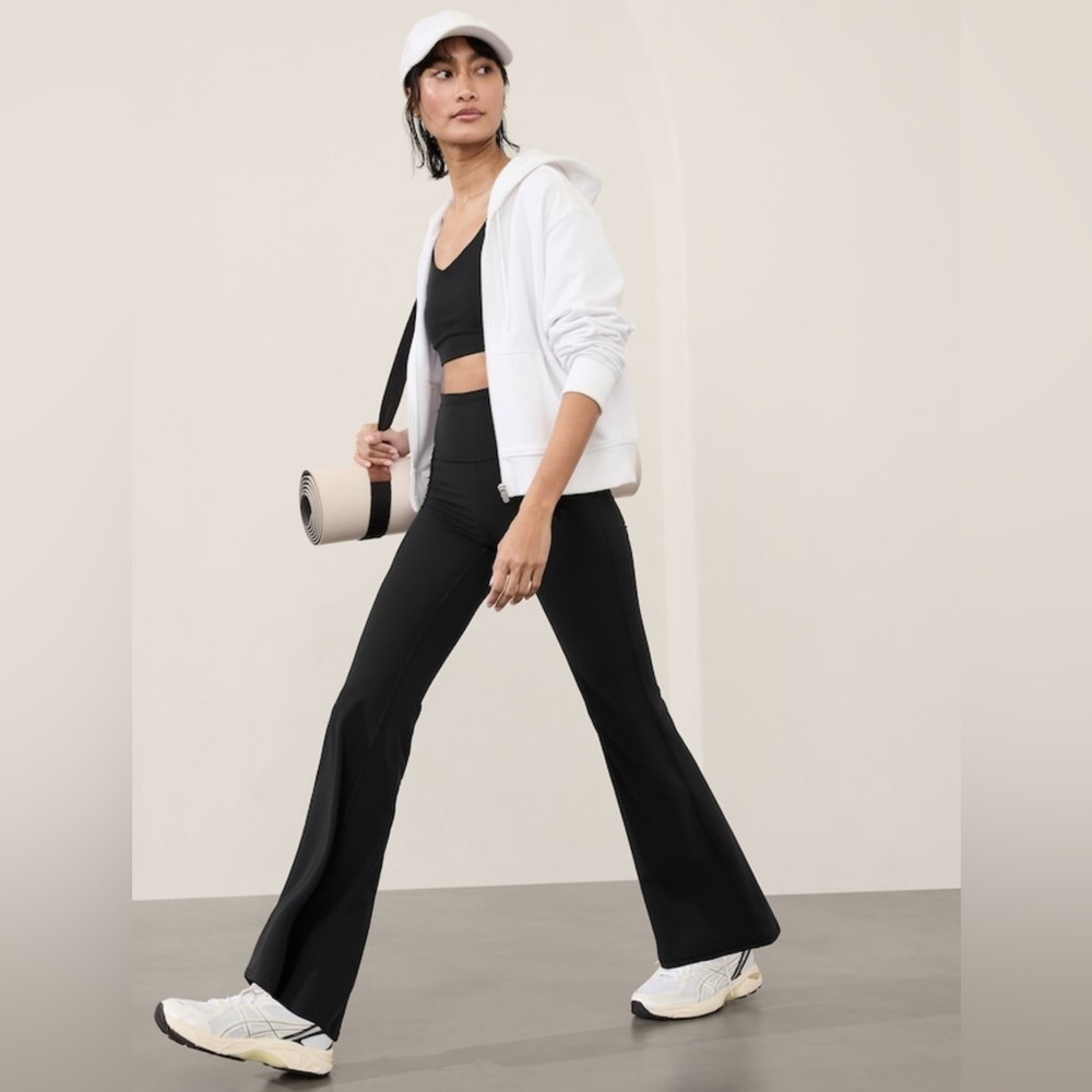 NWT Athleta Elation Flare Black Pant Size XS. - Picture 8 of 10